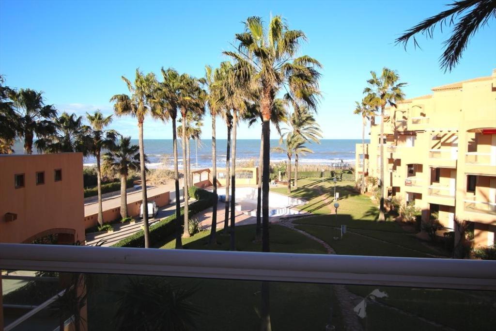 Flamingo 21 By Homeprive Denia Room photo